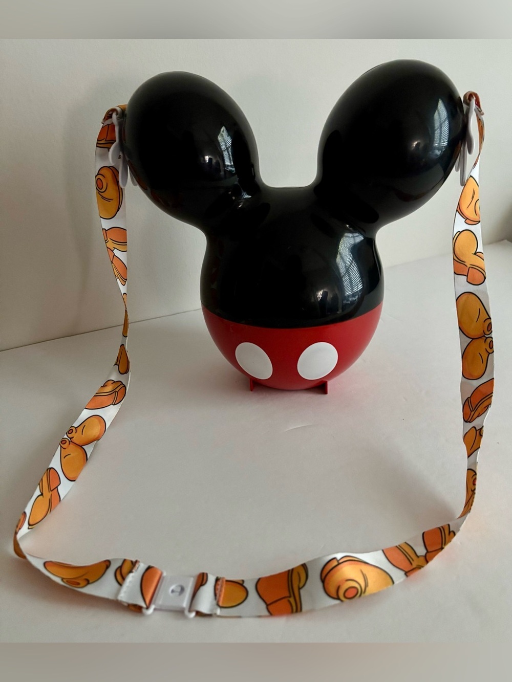 MICKEY MOUSE STORAGE CONTAINER